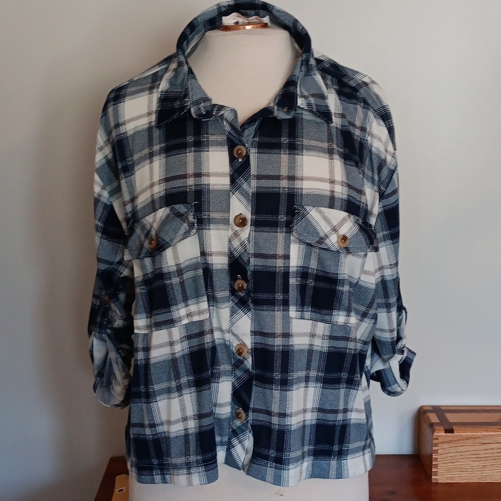 Eden and Olivia plaid blue button down shirt/ roll tab sleeves Size XL